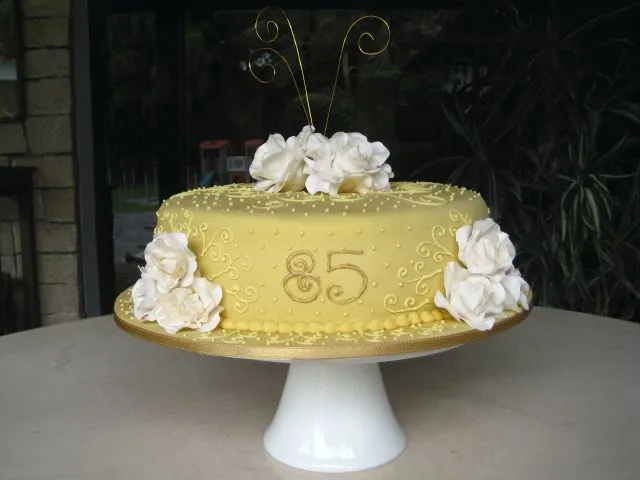 Tortas Delu: Tortas De Cumpleaños Para Mujeres Tortas Delu: Tortas De Cumpleaños Para Mujeres