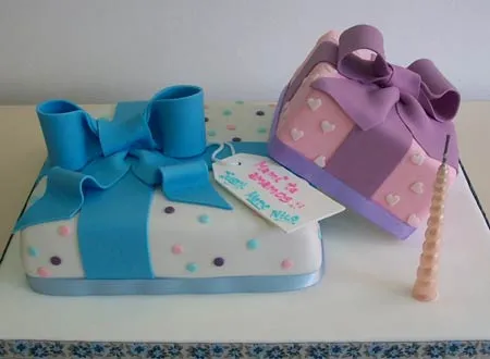 Torta en forma de regalo - Imagui