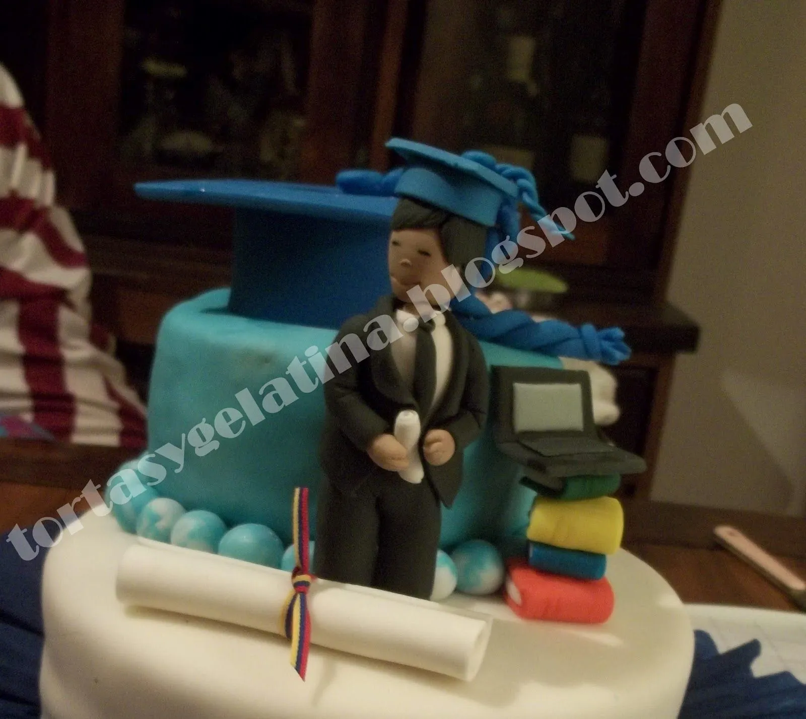 Tortas y Gelatina: Torta de Graduación II