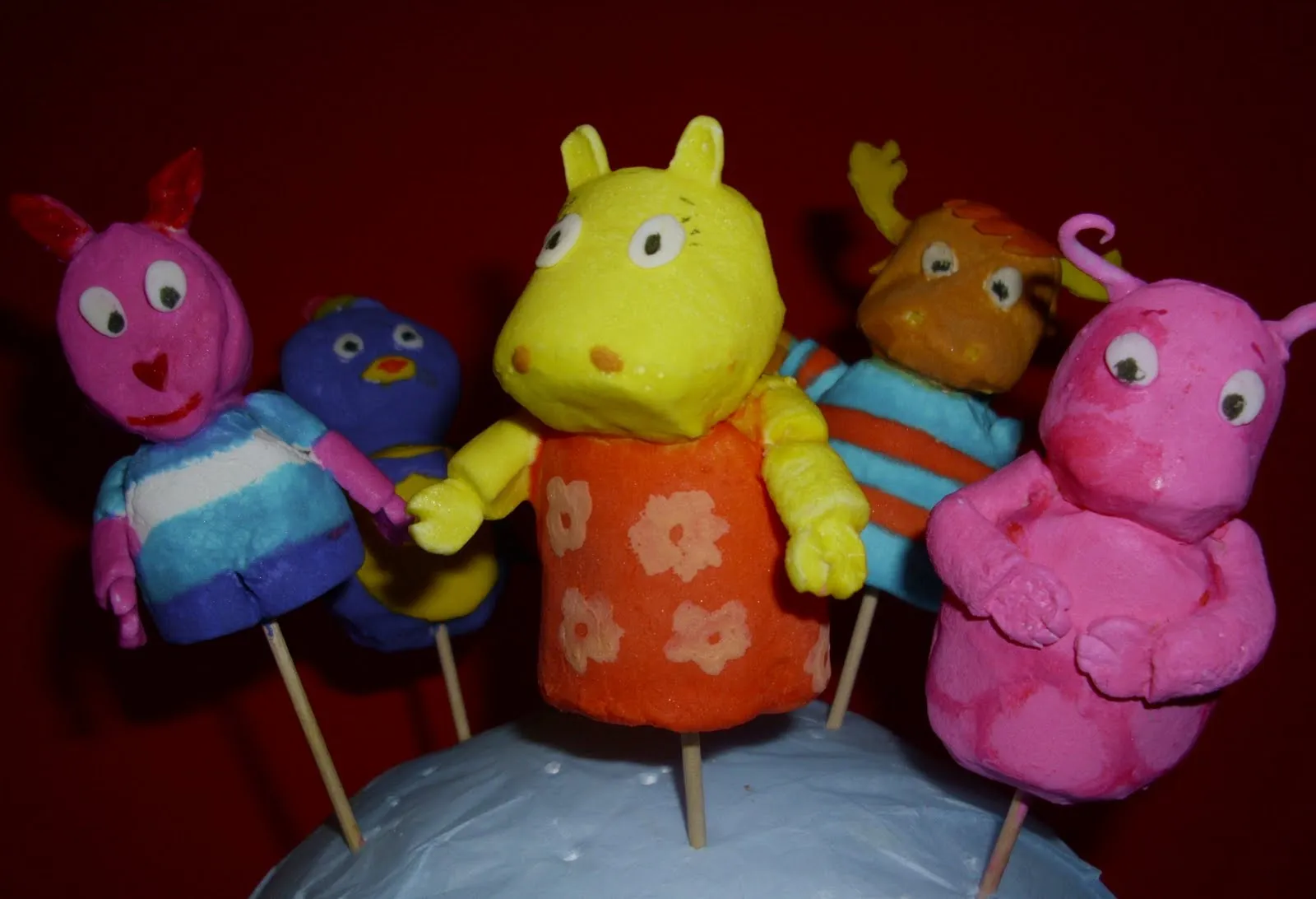 Tortas y Ponques Lucia: Los Backyardigans en masmelos
