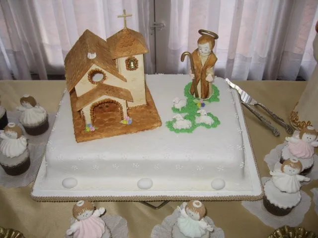 Tortas y Ponques Lucia: Ponque para Primera Comunión Tortas y Ponques Lucia: Ponque para Primera Comunión