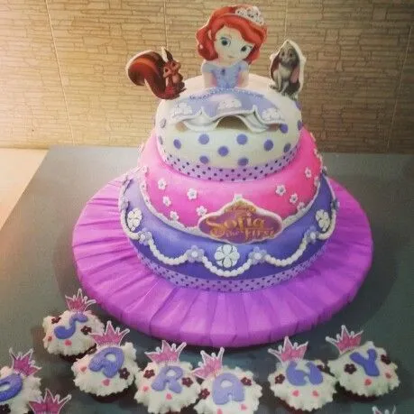 Torta princesa sofia | tortas o cakes | Pinterest