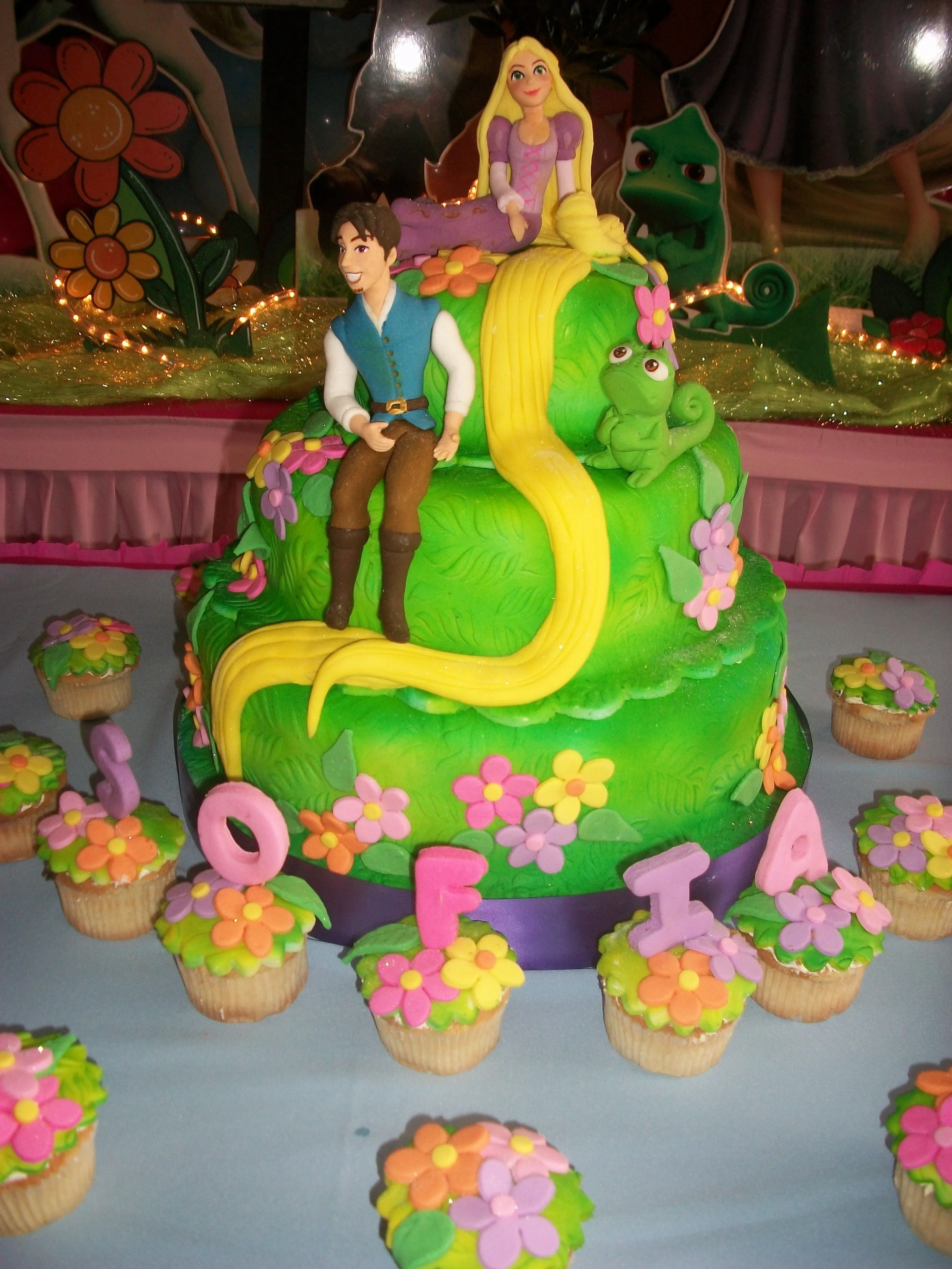Torta de la Princesa Rapunzel | Cesar's Cakes & Design Torta de la Princesa Rapunzel | Cesar's Cakes & Design