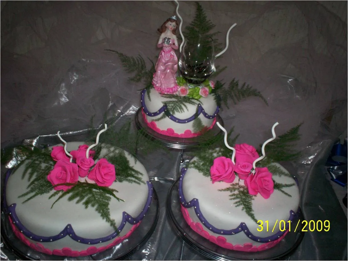 TORTAS WUENDI: Tortas de Quince Años