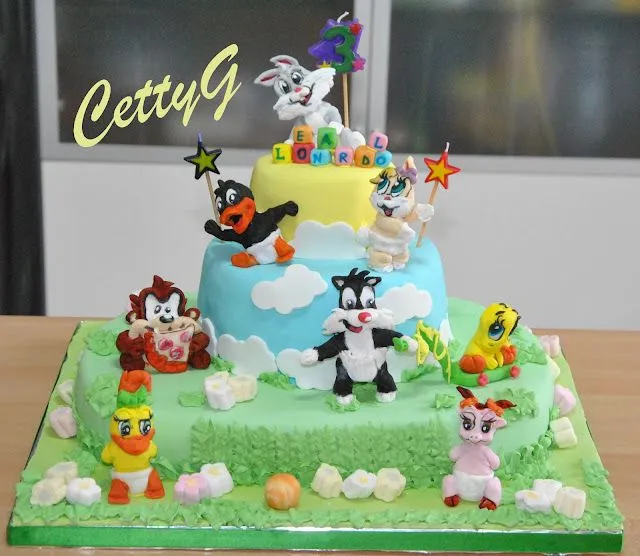 Tortas looney tunes baby - Imagui