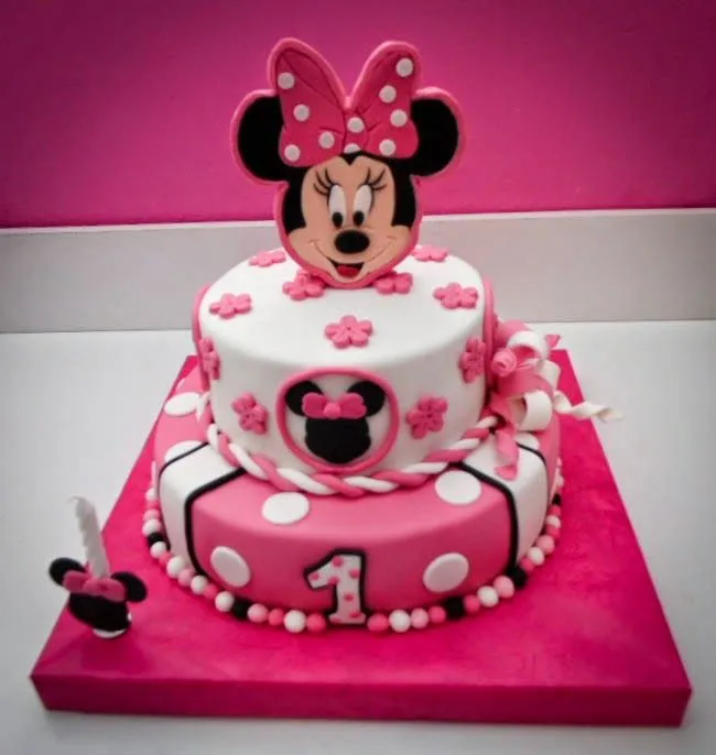Torte Jagodina: Minnie Mouse cake, cupcakes and pops - Mini Maus ...
