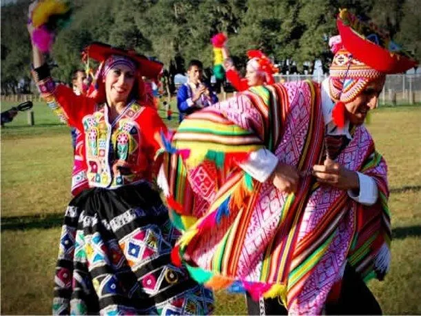 fiesta de culturas: DIVERSIDAD CULTURAL DE LA SIERRA