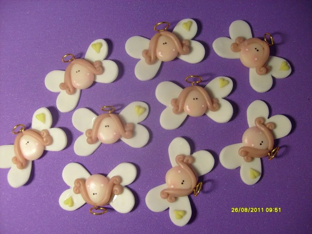 TRABAJOS ARTESANALES "ESTRELLA VANI": Más de comunión para nena....