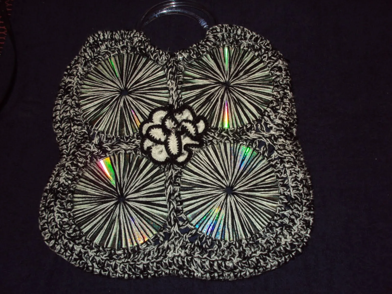 MIS TRABAJOS*MARCIA ANGUIZOLA: BOLSO TEJIDO EN CROCHET CON CD