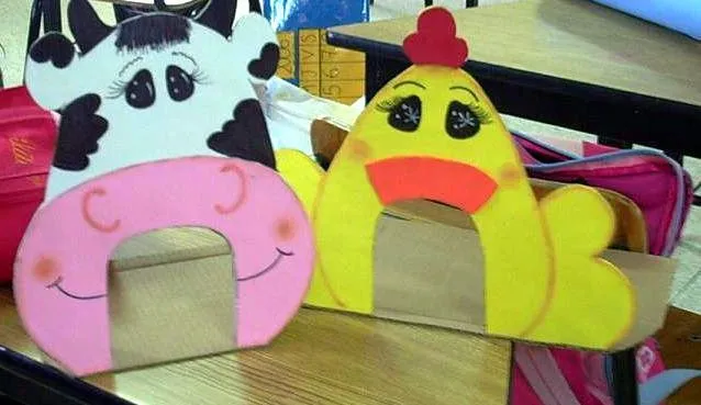 tragabolas vaca y pollo | Juguetes reciclados | Pinterest