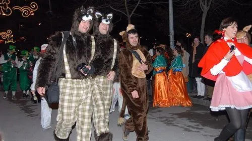 Como hacer un traje de lobo feroz de caperucita - Imagui Como hacer un traje de lobo feroz de caperucita - Imagui