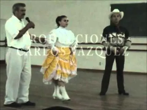 TRAJE MUJER CHIHUAHUA - YouTube