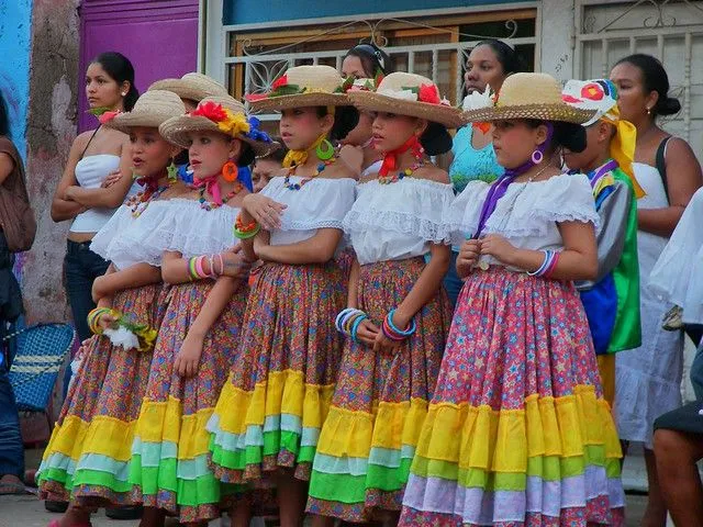 Ropa tipica de venezuela - Imagui