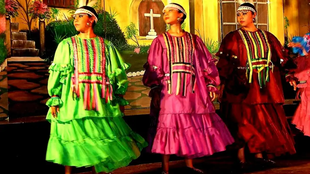 Traje típico de Chihuahua: El único y original - viajaBonito Traje típico de Chihuahua: El único y original - viajaBonito