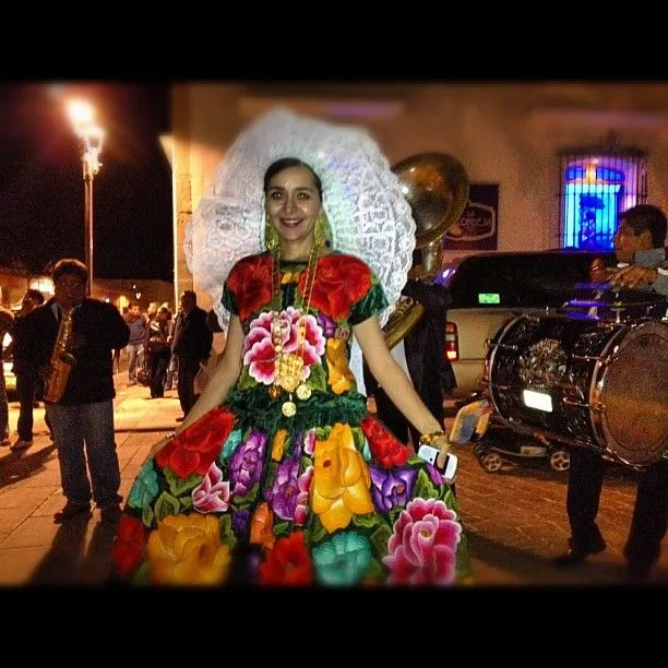 Traje Típico Oaxaqueño. #oaxaca #ocotlan #zimatlan #tehuantepec ... Traje Típico Oaxaqueño. #oaxaca #ocotlan #zimatlan #tehuantepec ...