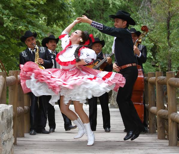 Traje típico de Tamaulipas - México