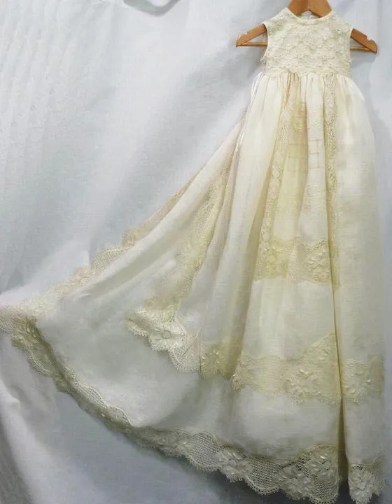 Trajes de Cristianar de siempre en www.castlebaby.es - Bautizo y ... Trajes de Cristianar de siempre en www.castlebaby.es - Bautizo y ...
