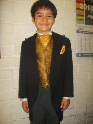 TRAJES PAJES NIÑO TRAJES PAJES ARRIENDO