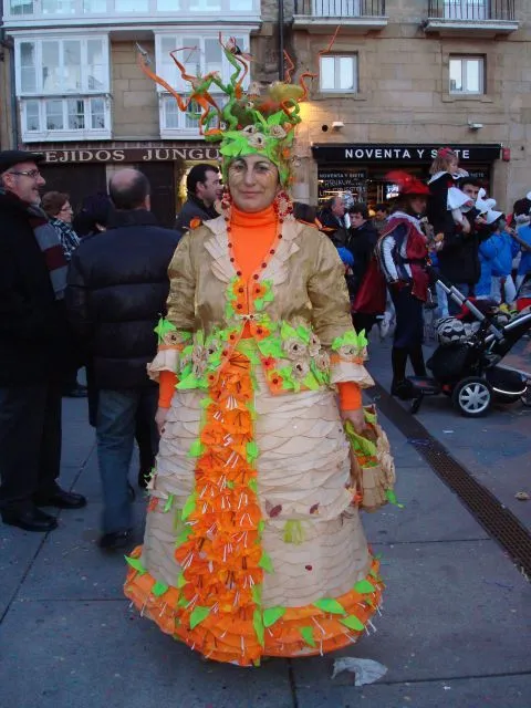 Nombres de trajes de fantasia de reciclaje - Imagui