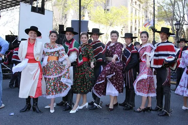 Trajes tipicos de chile - Imagui