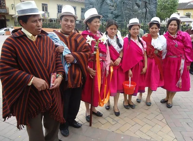 TRAJES TÍPICOS DE CHUQUIRIBAMBA | Chuquiribamba Turístico TRAJES TÍPICOS DE CHUQUIRIBAMBA | Chuquiribamba Turístico
