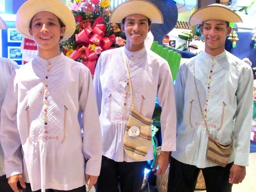 Trajes típicos de Ecuador, ¿cómo se visten? | Actualidad Viajes Trajes típicos de Ecuador, ¿cómo se visten? | Actualidad Viajes