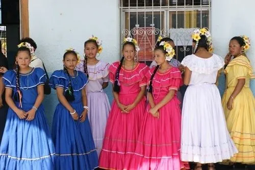 Trajes Típicos del Ecuador - LocuraViajes.com