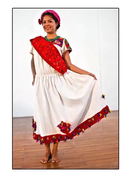 Trajes típicos de México: QUECHQUÉMITL - Turismo.org Trajes típicos de México: QUECHQUÉMITL - Turismo.org