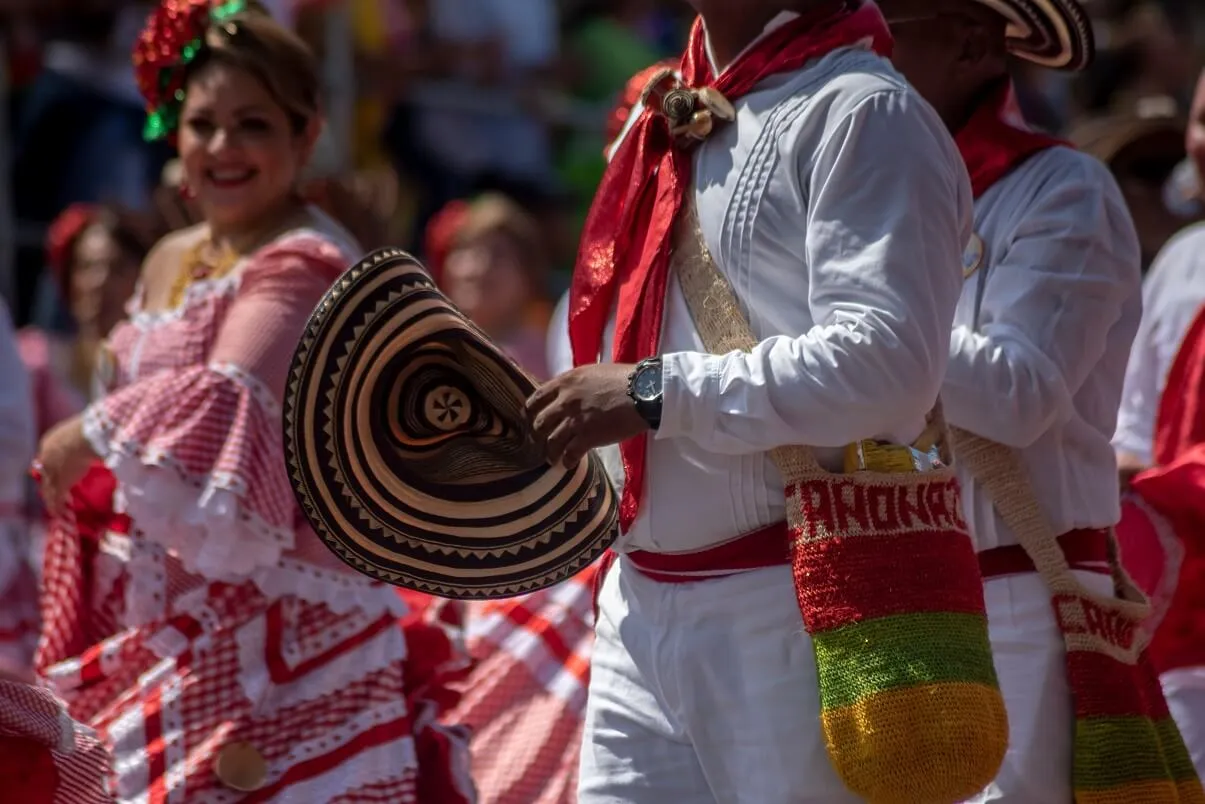 Los Trajes Típicos de la Región Andina de Colombia