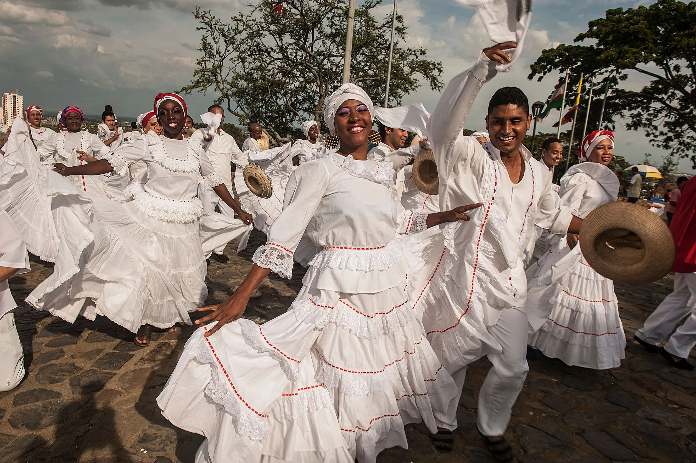 Trajes típicos de la Región Pacífica, lo que aún desconoce Trajes típicos de la Región Pacífica, lo que aún desconoce