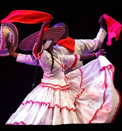 Todos los Trajes típicos de la región pacífica los encuentras solo aquí! Todos los Trajes típicos de la región pacífica los encuentras solo aquí!