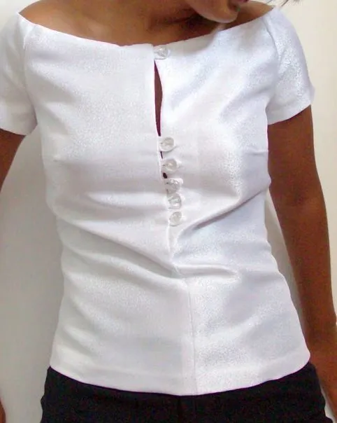 Transformación Vestido 127 Burda en Blusa, Patrón Gratis. Parte ... Transformación Vestido 127 Burda en Blusa, Patrón Gratis. Parte ...