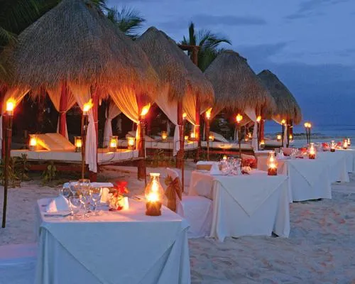Lado B Travel: Noches Romanticas
