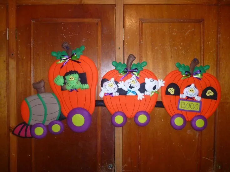 TREN DE CALABAZAS CON FANTASMAS | foami | Pinterest