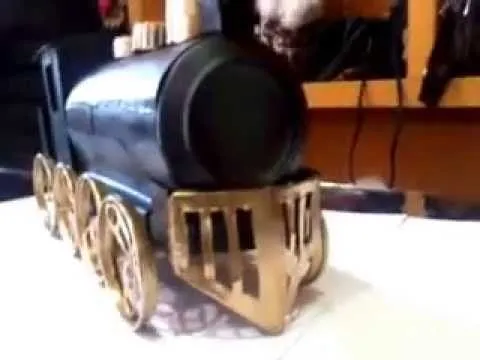 Tren realizado con latas de cerveza - YouTube