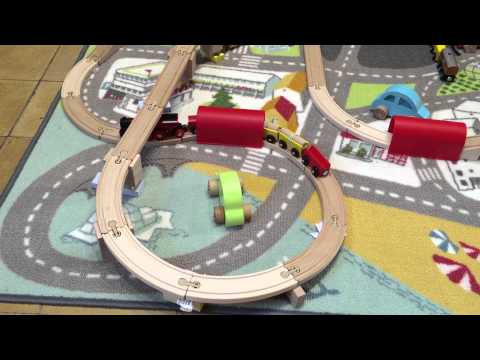 EL TREN CON 2 LOCOMOTORAS - PISTA IKEA - FABULOSA - YouTube EL TREN CON 2 LOCOMOTORAS - PISTA IKEA - FABULOSA - YouTube