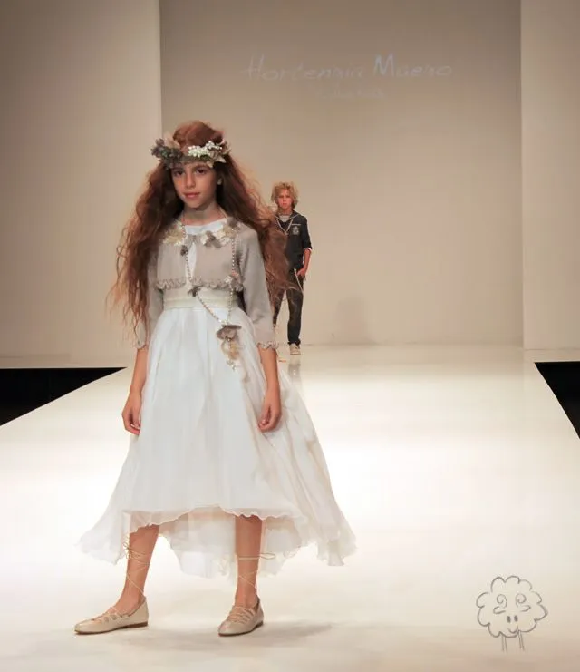 trendy children: TENDENCIAS PRIMERA COMUNIÓN 2013, VESTIDO CORTO trendy children: TENDENCIAS PRIMERA COMUNIÓN 2013, VESTIDO CORTO