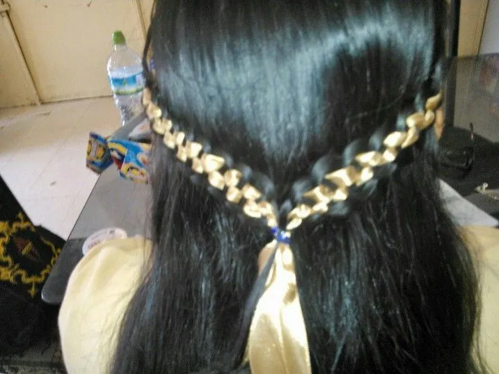 trenza con liston y chinos | peinados de niña | Pinterest trenza con liston y chinos | peinados de niña | Pinterest