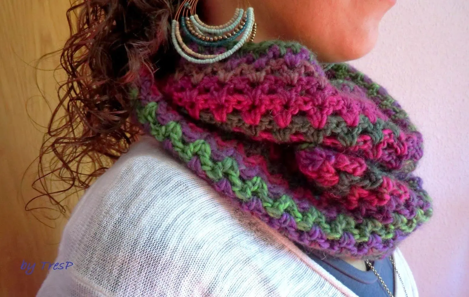 TresP craft blog: CUELLO/BUFANDA MULTICOLOR CON PATRÓN