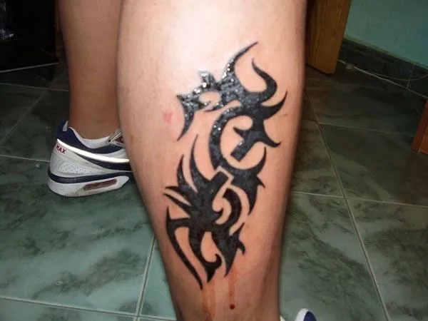 Tribales y nombres chinos | Estudio Tattoos Tribales y nombres chinos | Estudio Tattoos
