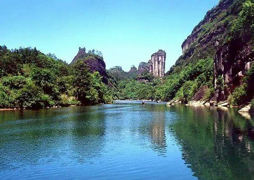 Paisajes naturales y reliquias culturales de la montaña de ... Paisajes naturales y reliquias culturales de la montaña de ...