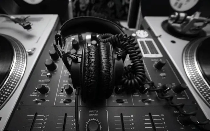 Turntables Wallpaper | ... Audifonos Dj Turntable Tornamesa ... Turntables Wallpaper | ... Audifonos Dj Turntable Tornamesa ...
