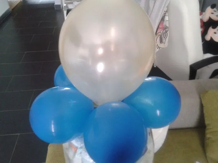 Biberones hechos de globos - Imagui