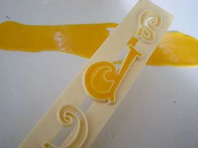 Tutorial - Cómo usar los cortadores de Letras Tipo Patchwork