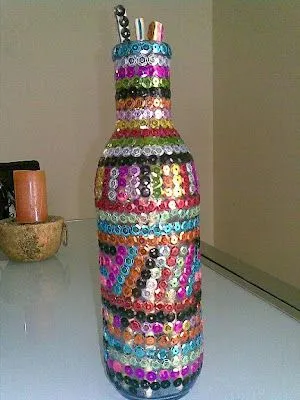 pintar una botella de cristal | Aprender manualidades es facilisimo. pintar una botella de cristal | Aprender manualidades es facilisimo.