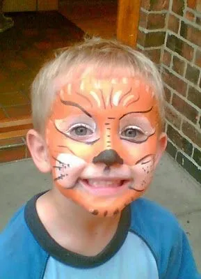 Tutorial maquillaje de tigre para niño | Trato o truco Tutorial maquillaje de tigre para niño | Trato o truco