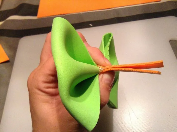 Tutorial pajaritas goma eva - Manualidades - Foro Bodas.net Tutorial pajaritas goma eva - Manualidades - Foro Bodas.net