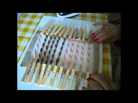 Tutorial para hacer pelo rizado de fofuchas - YouTube Tutorial para hacer pelo rizado de fofuchas - YouTube