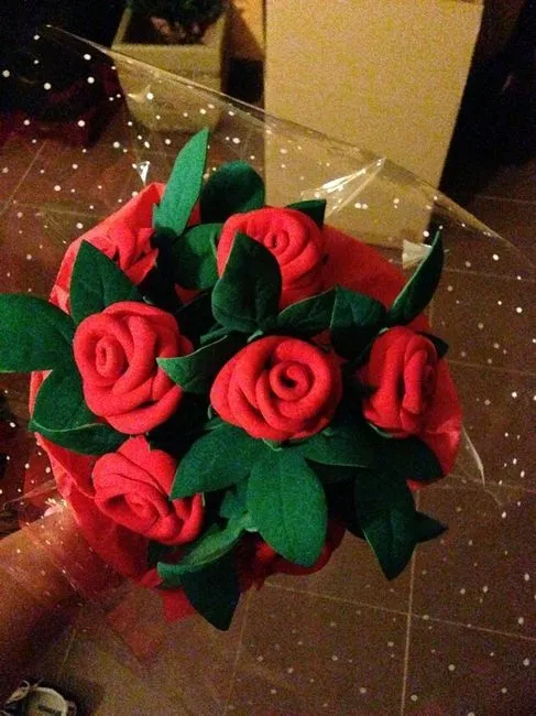Tutorial ramo de rosas rojas goma eva!! - Manualidades - Foro ... Tutorial ramo de rosas rojas goma eva!! - Manualidades - Foro ...