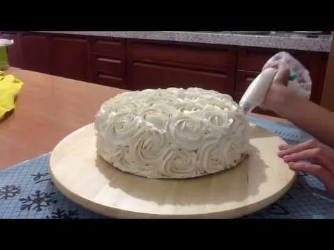 Tutorial: Tarta de Rosas con Buttercream / Rose Cake Tutorial ...